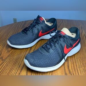Nike Revolution 4 running shoes Men’s sz 12 black/red